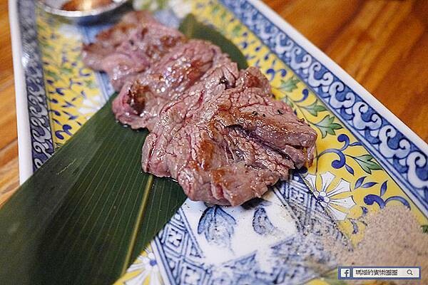 台北中山無菜單料理推薦【微風建一食堂】超狂麵包蟹～讓我吃到有生以來最多蟹黃的一次！
