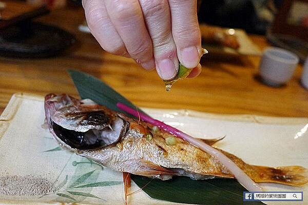 台北中山無菜單料理推薦【微風建一食堂】超狂麵包蟹～讓我吃到有生以來最多蟹黃的一次！