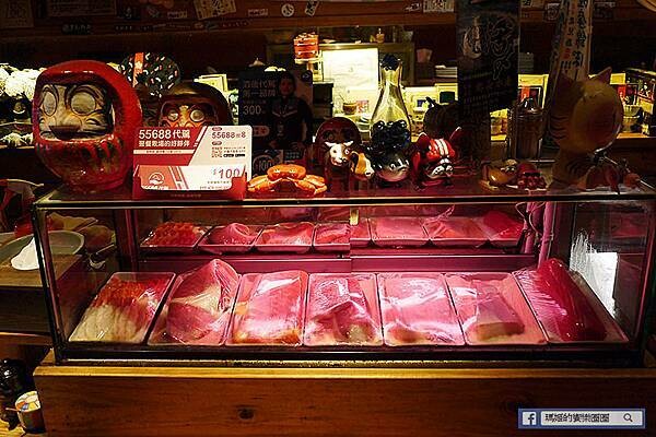 台北中山無菜單料理推薦【微風建一食堂】超狂麵包蟹～讓我吃到有生以來最多蟹黃的一次！