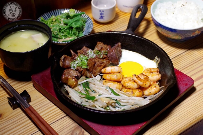 【 日式午餐定食 】沒想到不只無菜單料理好吃，就連中午的日式定食都非常精緻划算又美味！