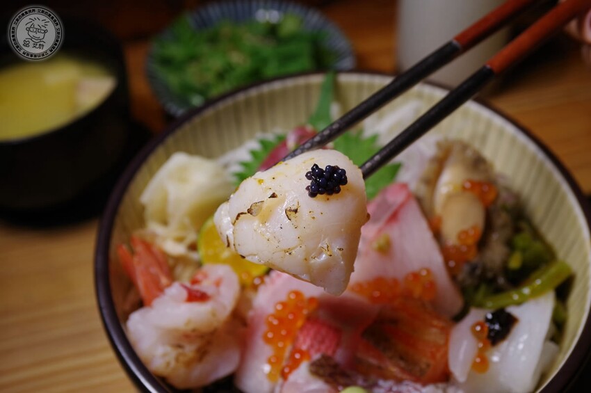 【 日式午餐定食 】沒想到不只無菜單料理好吃，就連中午的日式定食都非常精緻划算又美味！