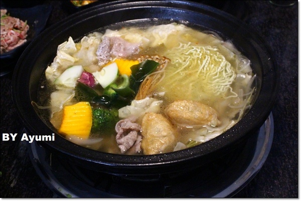 享石石頭火鍋-伊通店：［食記］享石．石頭火鍋～一個人也能有趣的吃火鍋，先炒再煮、美味加倍、近捷運松江南京站！！！