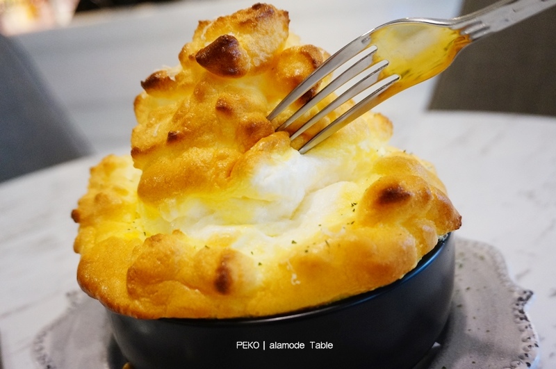 東區美食.alamode Table.大份量美食.東區聚餐餐廳.大盤子分享餐.就是愛吃肉分享餐.大盤子餐廳.國父紀念館美食.alamode Table菜單.