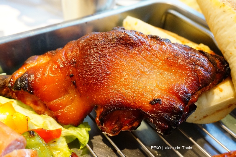 東區美食.alamode Table.大份量美食.東區聚餐餐廳.大盤子分享餐.就是愛吃肉分享餐.大盤子餐廳.國父紀念館美食.alamode Table菜單.