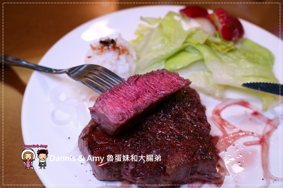 20170605《新竹湖口工業區美食》精華牛排館。平價大份量。菲力牛排。神戶牛排。無限享用自助吧。聚餐推薦︱免費停車場。免服務費（影片） (11).jpg