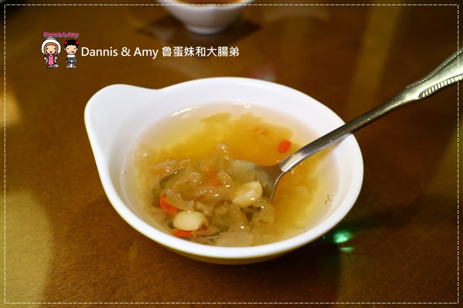 20170605《新竹湖口工業區美食》精華牛排館。平價大份量。菲力牛排。神戶牛排。無限享用自助吧。聚餐推薦︱免費停車場。免服務費（影片） (2).jpg