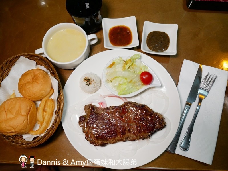 《新竹湖口工業區美食》精華食集。限量日式昆布高湯火鍋晚了就吃不到x平價大份量牛排。冰淇淋湯品甜品飲料吃到飽︱湖口聚餐好去處。免費停車場免服務費（影片）