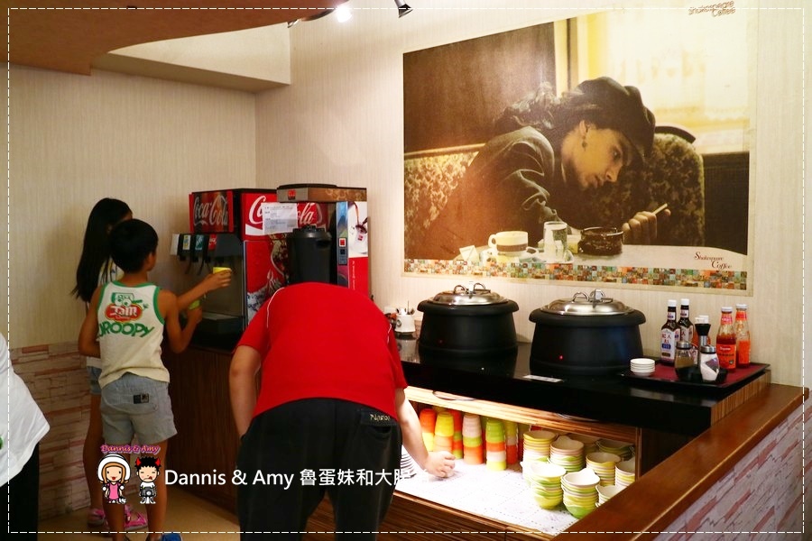 20170605《新竹湖口工業區美食》精華牛排館。平價大份量。菲力牛排。神戶牛排。無限享用自助吧。聚餐推薦︱免費停車場。免服務費（影片） (40).jpg