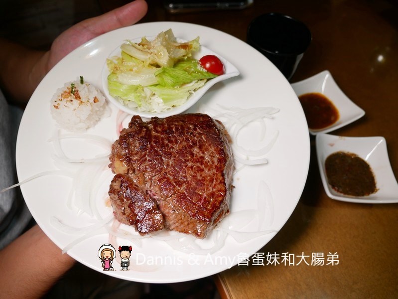 《新竹湖口工業區美食》精華食集。限量日式昆布高湯火鍋晚了就吃不到x平價大份量牛排。冰淇淋湯品甜品飲料吃到飽︱湖口聚餐好去處。免費停車場免服務費（影片）