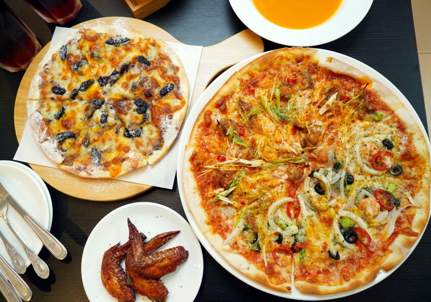 【大溪老街】卡薩義式披薩.現點現做手工薄脆美味披薩! 也是親子餐廳!