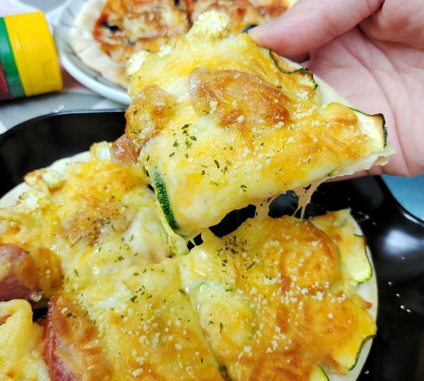 【大溪老街】卡薩義式披薩.現點現做手工薄脆美味披薩! 也是親子餐廳!