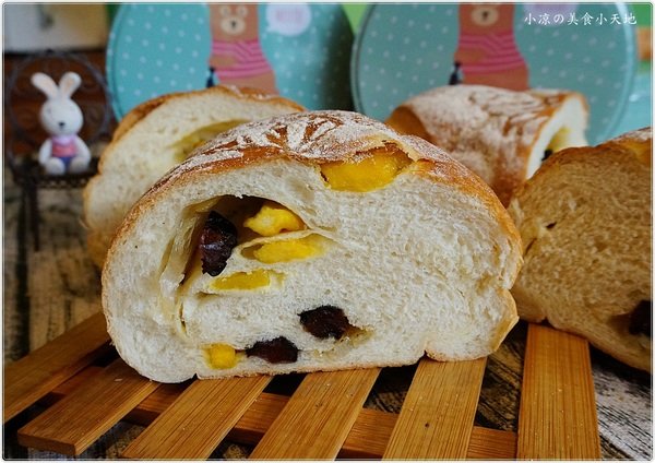 Chiyis齊益烘焙坊：『台中。西區』齊益烘焙坊║公益路蔬食烘焙坊，自製培養酵母，飄出天然養生歐胖，另有搶手伴手禮重乳酪、曲奇餅乾