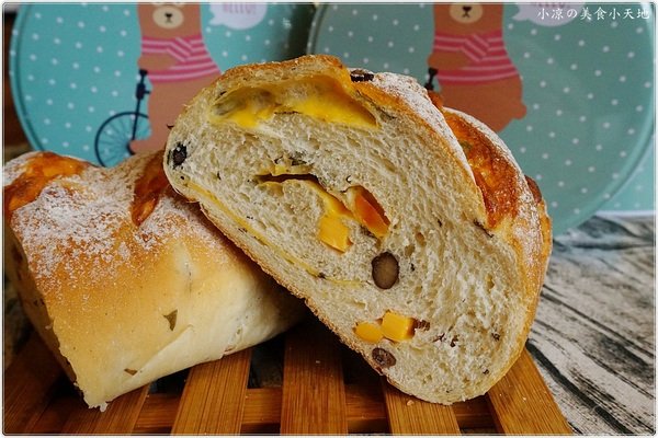 Chiyis齊益烘焙坊：『台中。西區』齊益烘焙坊║公益路蔬食烘焙坊，自製培養酵母，飄出天然養生歐胖，另有搶手伴手禮重乳酪、曲奇餅乾