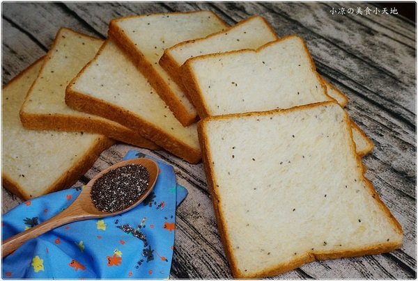 Chiyis齊益烘焙坊：『台中。西區』齊益烘焙坊║公益路蔬食烘焙坊，自製培養酵母，飄出天然養生歐胖，另有搶手伴手禮重乳酪、曲奇餅乾