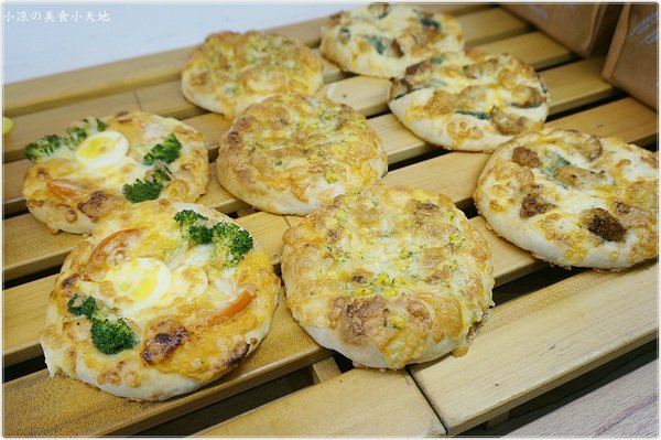 Chiyis齊益烘焙坊：『台中。西區』齊益烘焙坊║公益路蔬食烘焙坊，自製培養酵母，飄出天然養生歐胖，另有搶手伴手禮重乳酪、曲奇餅乾