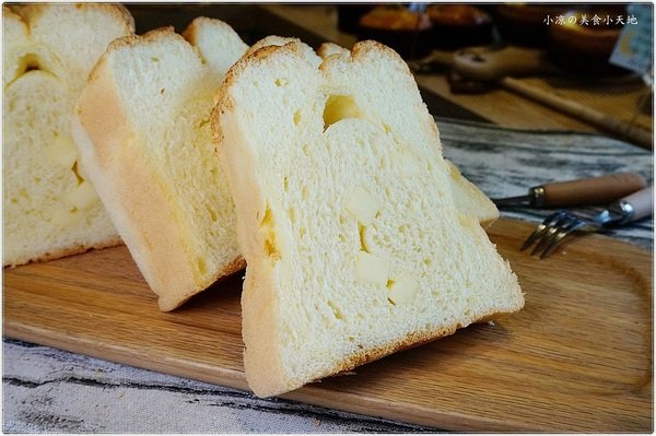 Chiyis齊益烘焙坊：『台中。西區』齊益烘焙坊║公益路蔬食烘焙坊，自製培養酵母，飄出天然養生歐胖，另有搶手伴手禮重乳酪、曲奇餅乾