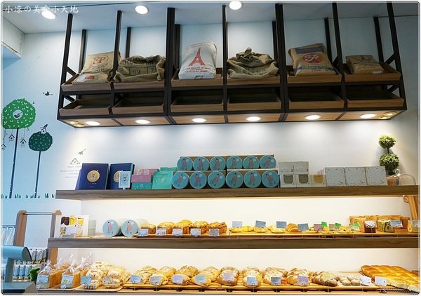 Chiyis齊益烘焙坊：『台中。西區』齊益烘焙坊║公益路蔬食烘焙坊，自製培養酵母，飄出天然養生歐胖，另有搶手伴手禮重乳酪、曲奇餅乾