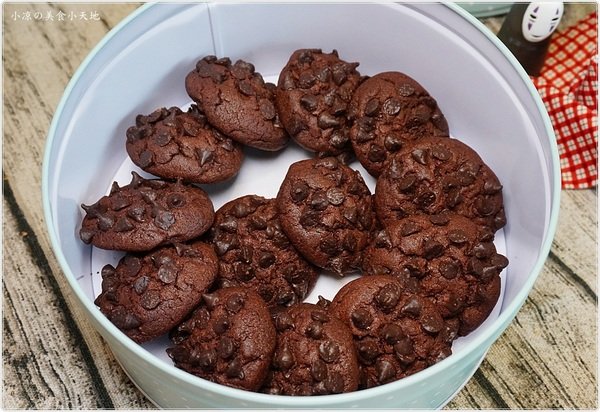 Chiyis齊益烘焙坊：『台中。西區』齊益烘焙坊║公益路蔬食烘焙坊，自製培養酵母，飄出天然養生歐胖，另有搶手伴手禮重乳酪、曲奇餅乾