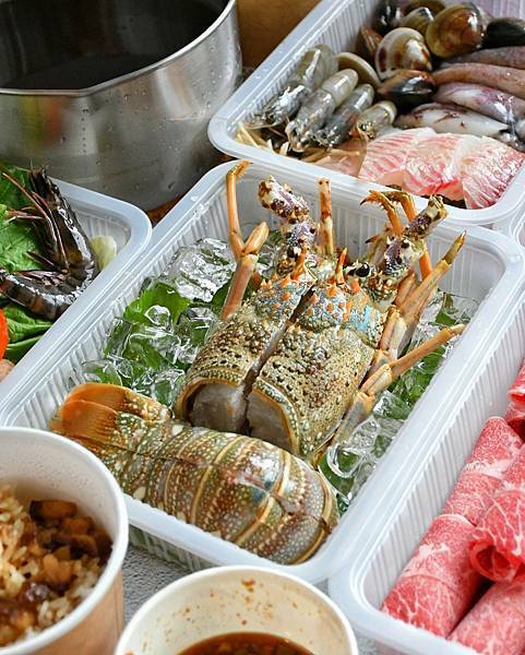 【新北板橋】樂崎火鍋 板橋店,父親節霸氣龍蝦套餐,送明治冰淇淋,滿額500送活蛤蠣,買越多送越多