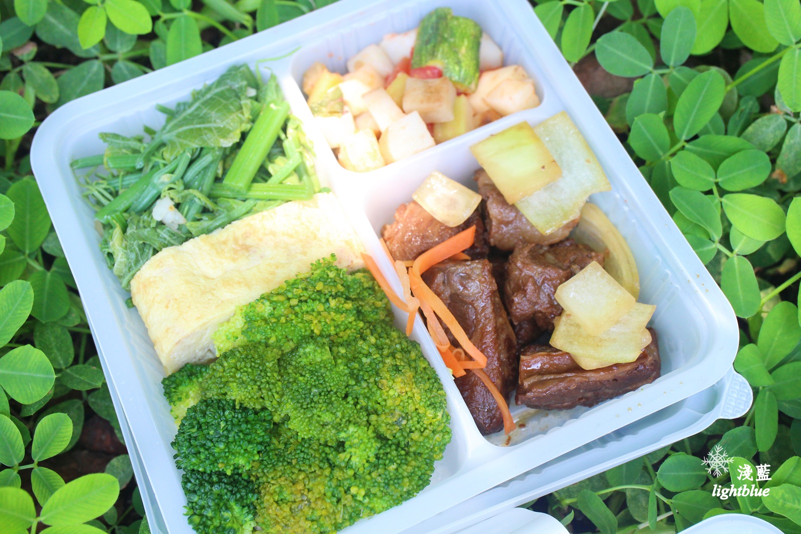 午餐外送/自取餐盒：蜂鳥食堂～多蔬菜，減油不清淡的美味健康飯盒，app訂購結帳好方便
