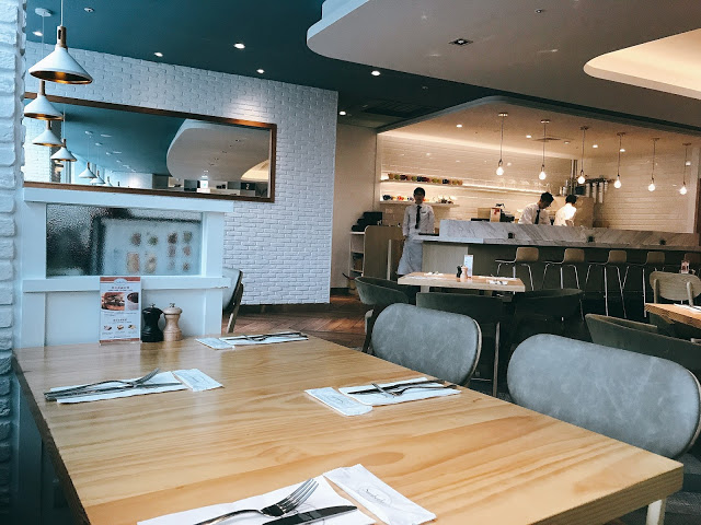 [食記] 新竹 Sarabeths紐約早餐女王。雙人分享餐，多款選擇、更划算!(巨城SOGO店)