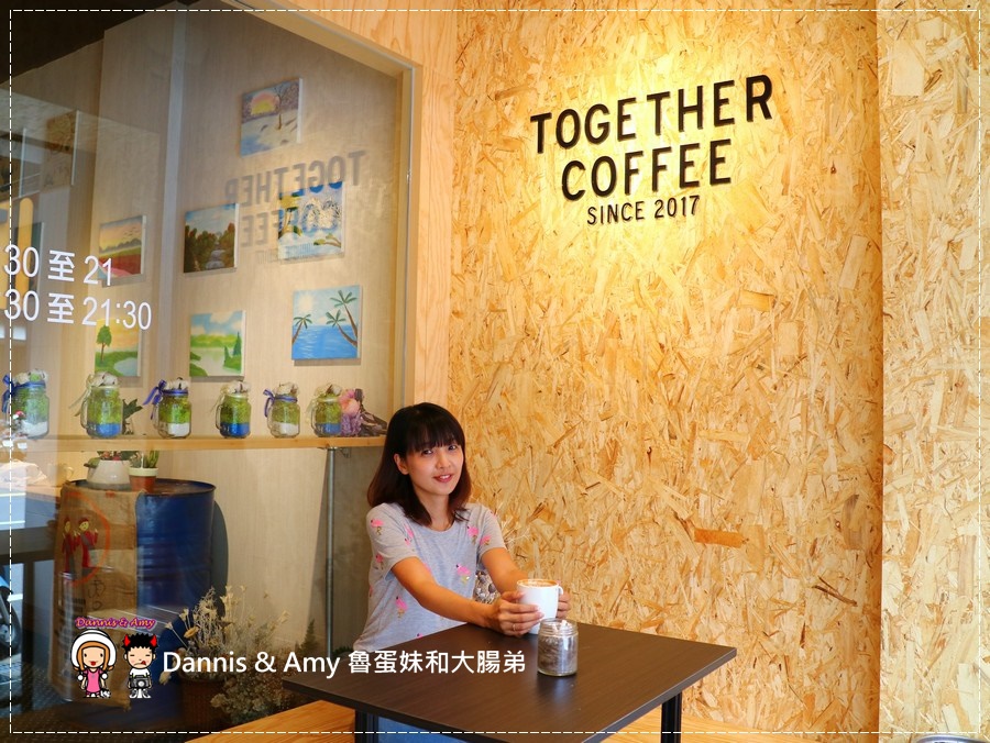 20170621《新竹平價外帶咖啡店》聚咖啡Together Coffee 。咖啡飲料。雙倍濃縮夏威夷拿鐵。菲卡夏三明治~|新竹巨城附近可內用~價格。營業時間分享(影片) (32).jpg