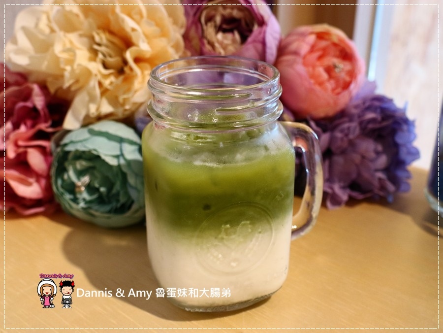 20170621《新竹平價外帶咖啡店》聚咖啡Together Coffee 。咖啡飲料。雙倍濃縮夏威夷拿鐵。菲卡夏三明治~｜新竹巨城附近可內用~價格。營業時間分享（影片） (14).jpg