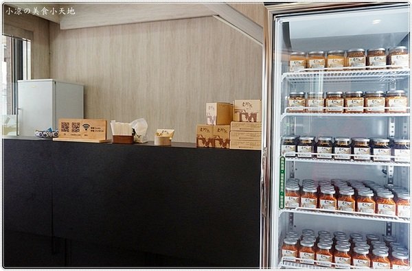 老阿太麵館：台中西區』老阿太麵館║科博館川菜美食，牛肉麵VS肉排麵，滿足各方老饕，記憶中的樸實味道