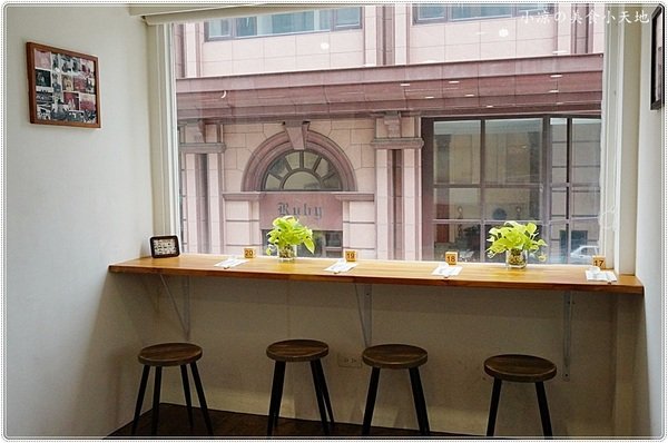 老阿太麵館：台中西區』老阿太麵館║科博館川菜美食，牛肉麵VS肉排麵，滿足各方老饕，記憶中的樸實味道