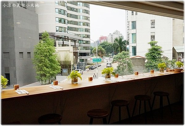 老阿太麵館：台中西區』老阿太麵館║科博館川菜美食，牛肉麵VS肉排麵，滿足各方老饕，記憶中的樸實味道