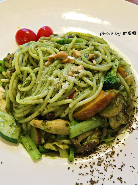 【台中 南屯】柒晌。我的菜🍵咖啡🍴蔬食🍸果汁,豐樂公園附近的蔬食餐廳,食材新鮮,餐點對身體較無負擔😊😊😊