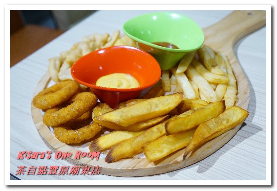 茶自點(豐原廟東店)：豐原泡沫紅茶店．夜市外的休閒美食歇脚新選擇──茶自點豐原廟東店