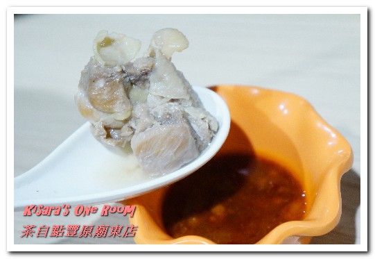 茶自點(豐原廟東店)：豐原泡沫紅茶店．夜市外的休閒美食歇脚新選擇──茶自點豐原廟東店