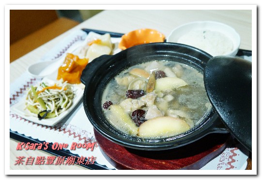 茶自點(豐原廟東店)：豐原泡沫紅茶店．夜市外的休閒美食歇脚新選擇──茶自點豐原廟東店