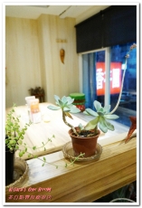 茶自點(豐原廟東店)：豐原泡沫紅茶店．夜市外的休閒美食歇脚新選擇──茶自點豐原廟東店