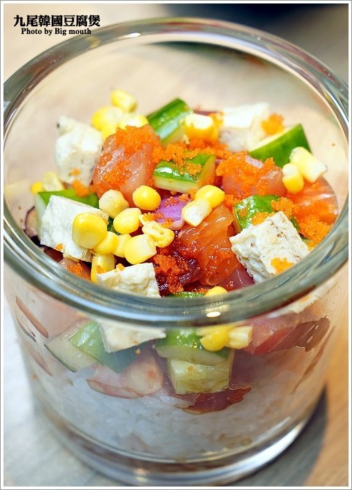 【台北內湖美食】九尾韓國豆腐煲連鎖專賣店.韓式料理店也有賣日本料理!當季食材創意料理,好看又好吃!