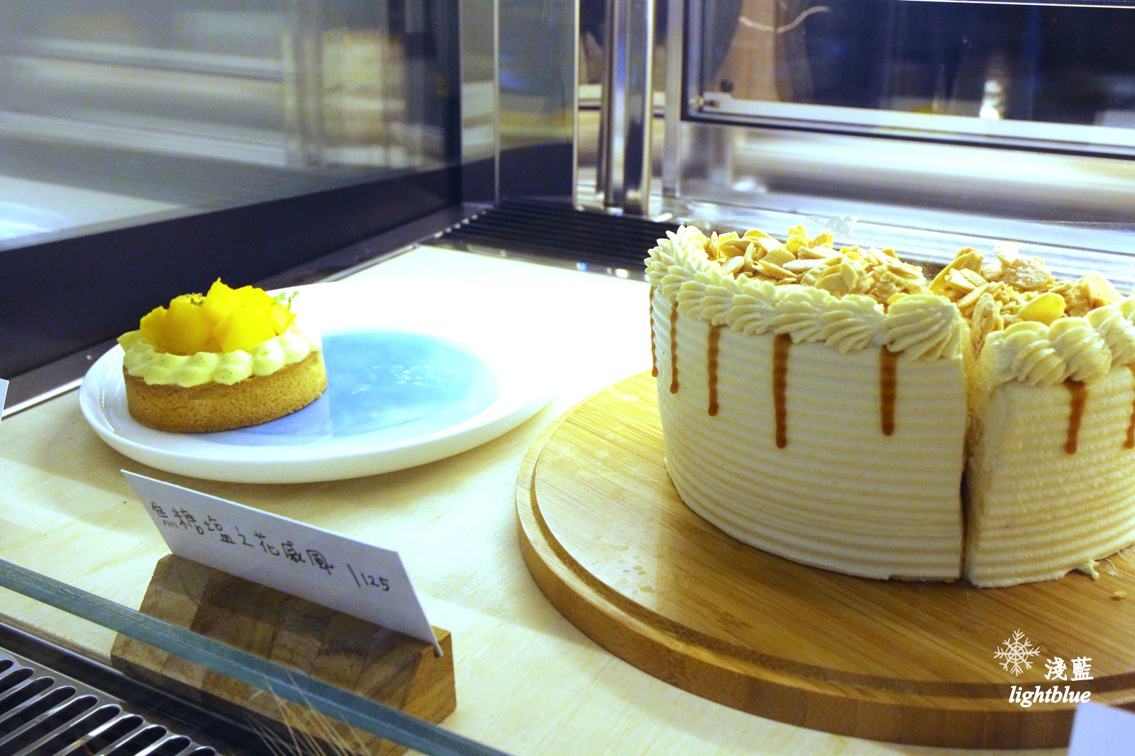 [ 中山站．長安東路美食 ] 淺藍 × 呷滴 Jia Dee～舒服的環境、有個性的二樓甜點