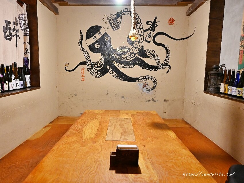 小麥所|台中厲害深夜食堂,超浮誇生食丼飯,生魚片也超厚切,當月壽星還有酒樽爽敲優惠價~