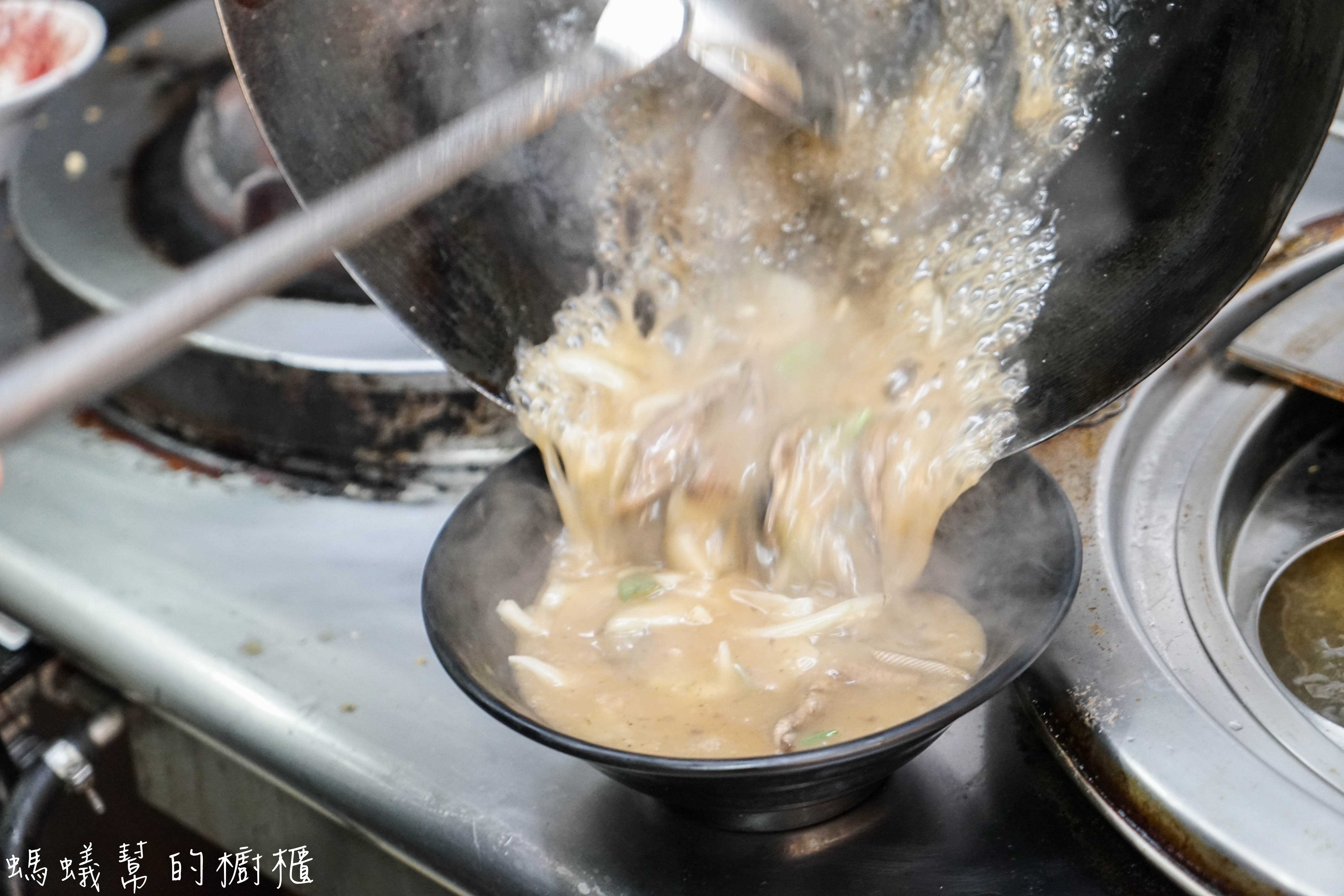 彰化市水煮意麵食鍋燒專賣店|招牌熱炒鱔魚意麵，每天售完為止！自家熬煮昆布湯頭，鍋燒料多豐富。 - 螞蟻幫的櫥櫃