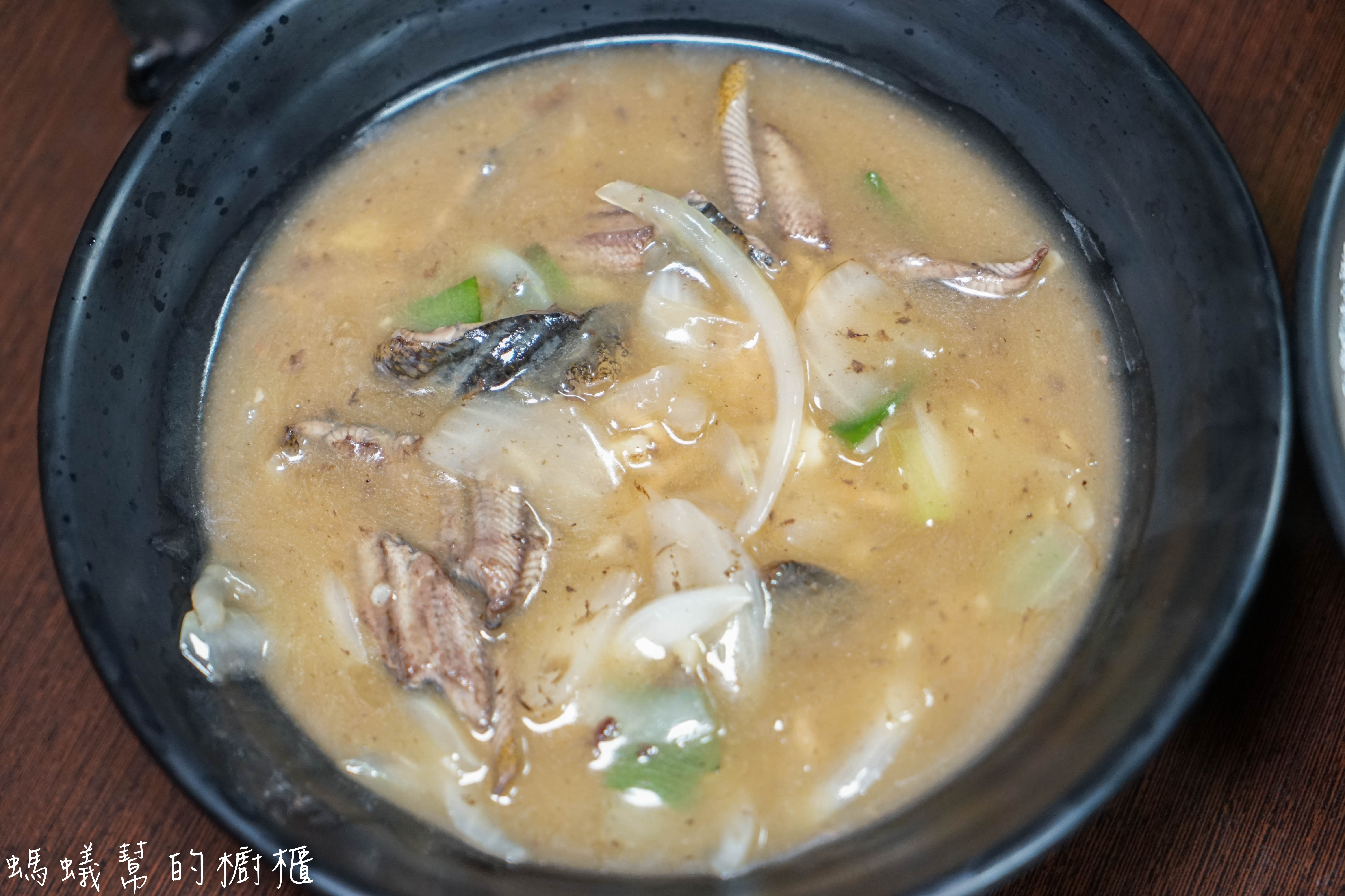 彰化市水煮意麵食鍋燒專賣店|招牌熱炒鱔魚意麵，每天售完為止！自家熬煮昆布湯頭，鍋燒料多豐富。 - 螞蟻幫的櫥櫃