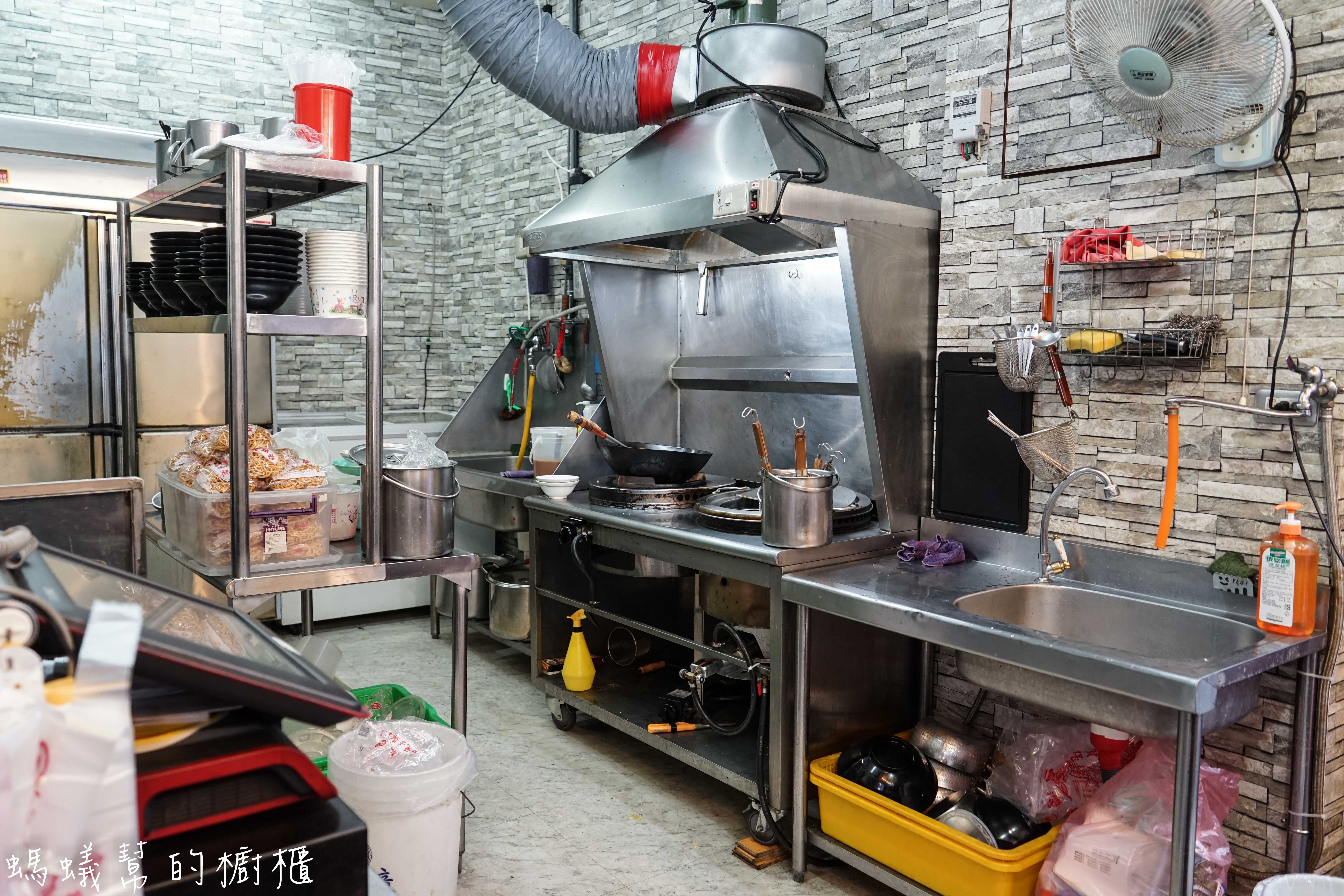 彰化市水煮意麵食鍋燒專賣店|招牌熱炒鱔魚意麵，每天售完為止！自家熬煮昆布湯頭，鍋燒料多豐富。 - 螞蟻幫的櫥櫃