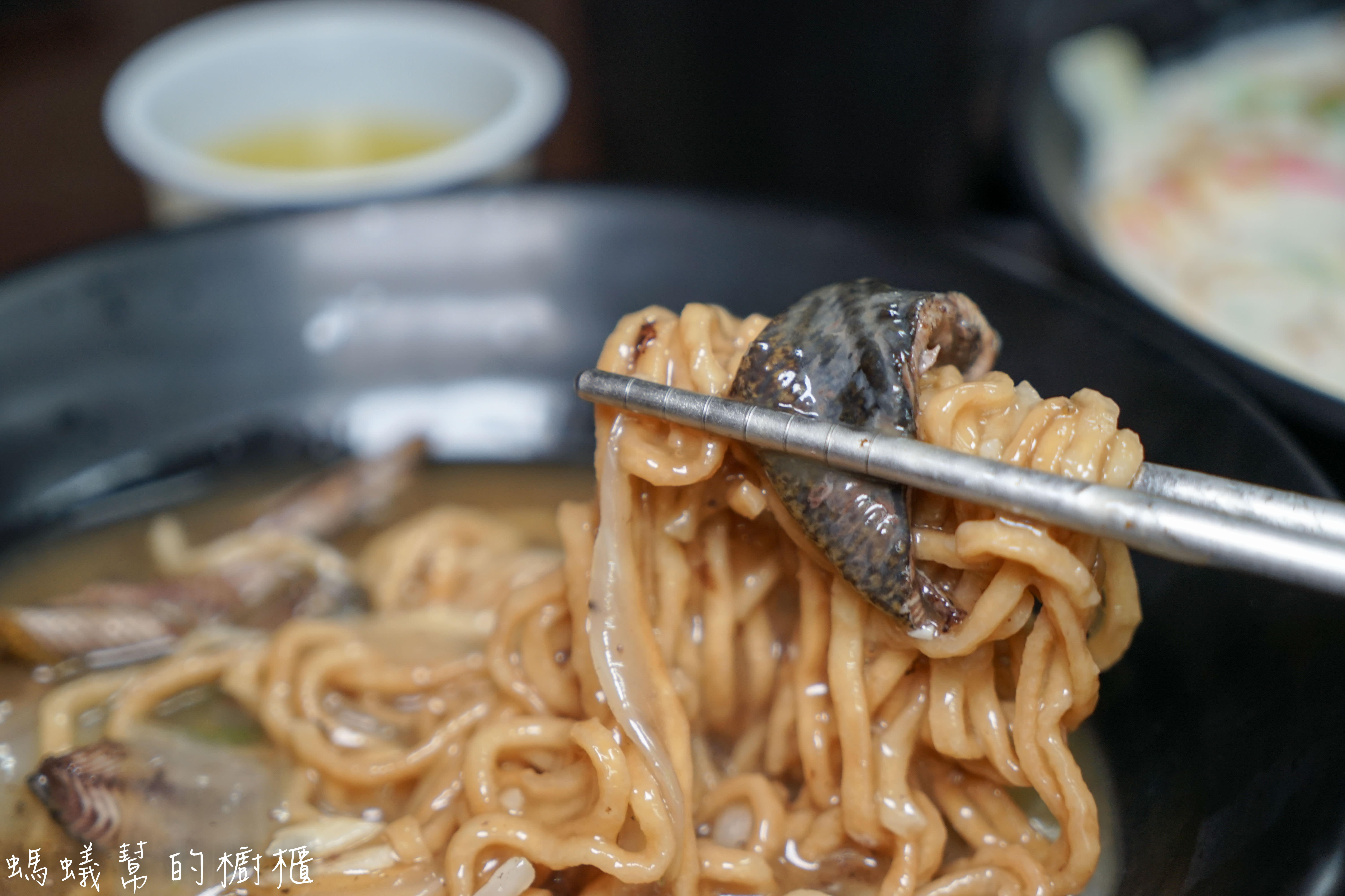 彰化市水煮意麵食鍋燒專賣店|招牌熱炒鱔魚意麵，每天售完為止！自家熬煮昆布湯頭，鍋燒料多豐富。 - 螞蟻幫的櫥櫃