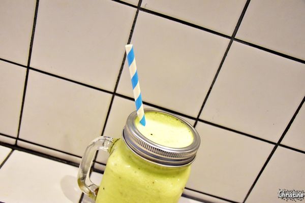 【台中。美食】 北區 / 芙露愛思 F.lu ICE，黃綠紅三色繽紛雪花冰，粉色系的工業風格，少女拍照夢幻系列，IG熱門打卡景點