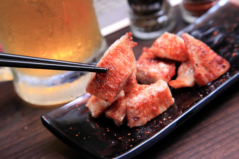 [桃園內壢]桃園燒烤吃到飽推薦，數十種食材隨你吃到飽，I PAD點餐絕不漏單！一燒十味昭和園-內壢省桃店 - 大手牽小手。玩樂趣