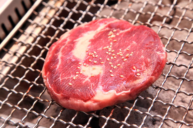 [桃園內壢]桃園燒烤吃到飽推薦，數十種食材隨你吃到飽，I PAD點餐絕不漏單！一燒十味昭和園-內壢省桃店 - 大手牽小手。玩樂趣