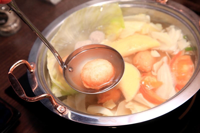 [桃園內壢]桃園燒烤吃到飽推薦，數十種食材隨你吃到飽，I PAD點餐絕不漏單！一燒十味昭和園-內壢省桃店 - 大手牽小手。玩樂趣