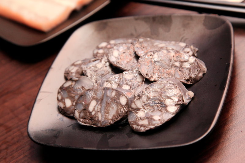 [桃園內壢]桃園燒烤吃到飽推薦，數十種食材隨你吃到飽，I PAD點餐絕不漏單！一燒十味昭和園-內壢省桃店 - 大手牽小手。玩樂趣