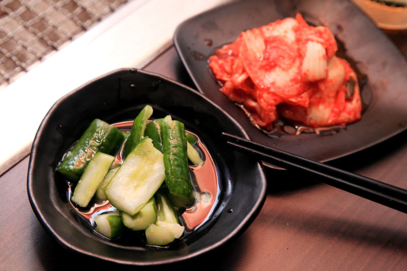 [桃園內壢]桃園燒烤吃到飽推薦，數十種食材隨你吃到飽，I PAD點餐絕不漏單！一燒十味昭和園-內壢省桃店 - 大手牽小手。玩樂趣