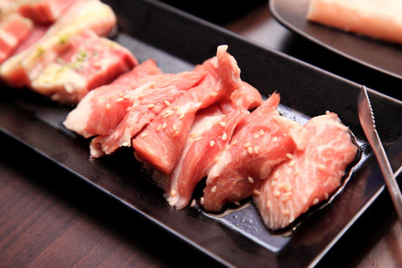 [桃園內壢]桃園燒烤吃到飽推薦，數十種食材隨你吃到飽，I PAD點餐絕不漏單！一燒十味昭和園-內壢省桃店 - 大手牽小手。玩樂趣