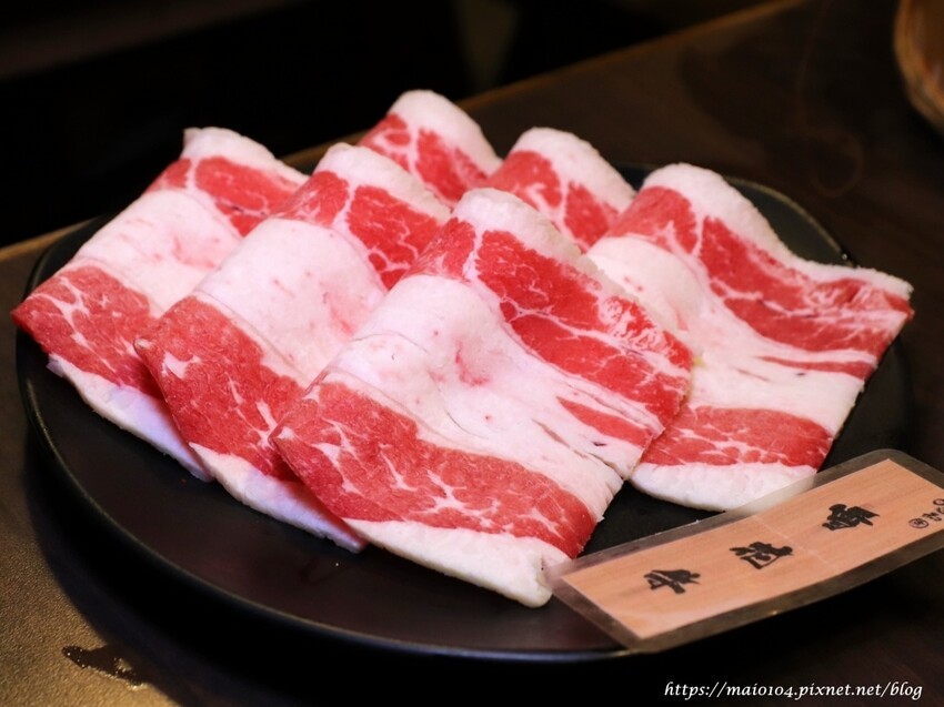 桃園中壢美食｜一燒十味昭和園內壢省桃店～火烤兩吃吃到飽、龍蝦吃到飽，自助吧冷飲、冰淇淋無限供應